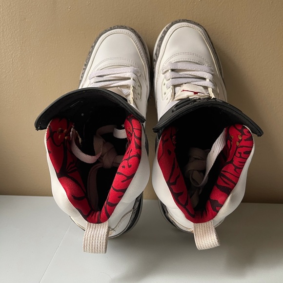 Jordan spizike white cement - Picture 2 of 7